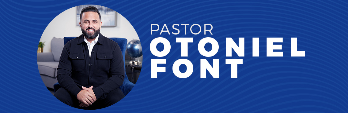 Pastor Otoniel Font en casa